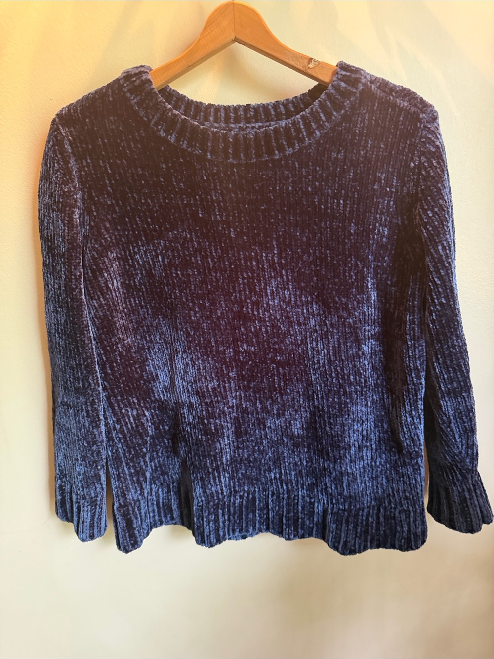 Orvis Plush Chenille Crewneck Sweater in Deep Navy